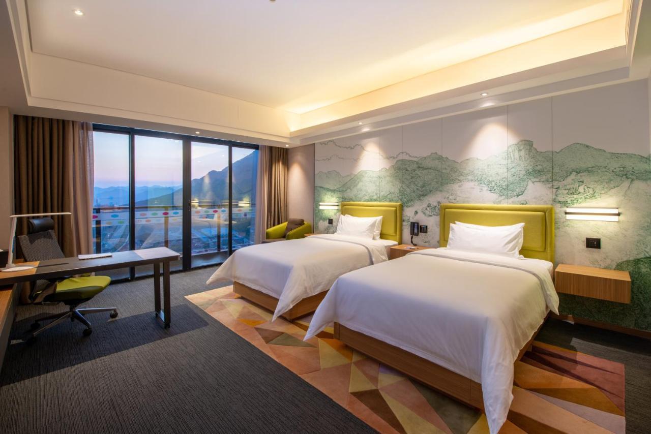 Hotel Hampton By Hilton Qingyuan Qingxin District Exterior foto